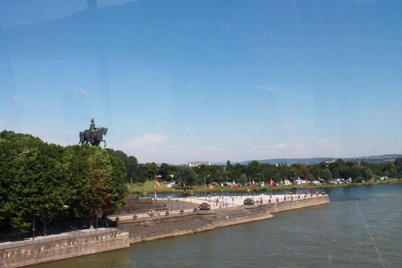 Ferienwohnung Auf Der Moselhoehe - Naehe Koblenz Und Cochem Dieblich Bagian luar foto